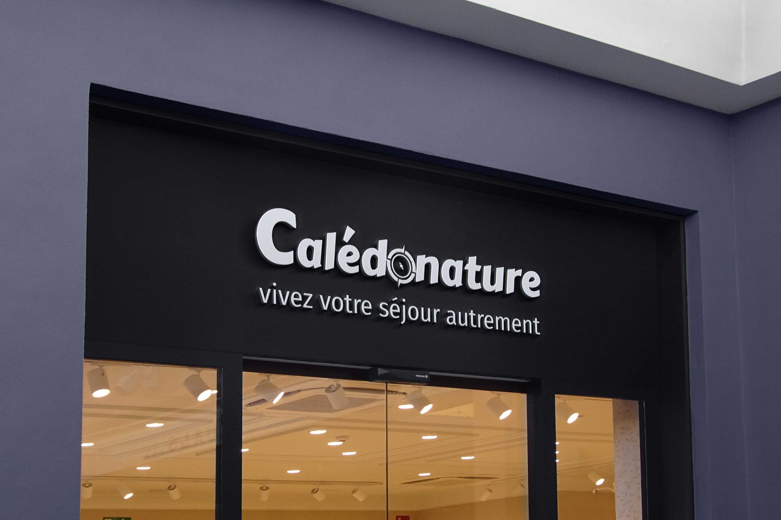 Facade-agence-Caledonature